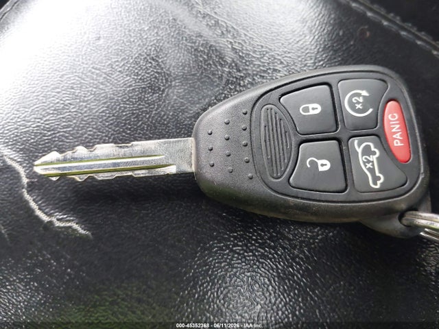 2013 Chrysler 200 Touring მანქანა იყიდება აუქციონზე, vin: 1C3CCBBB1DN699702, აუქციონის ნომერი: 45352368