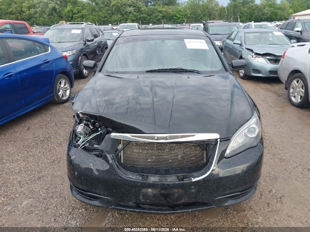 2013 Chrysler 200 Touring მანქანა იყიდება აუქციონზე, vin: 1C3CCBBB1DN699702, აუქციონის ნომერი: 45352368