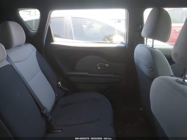 KIA Soul 2017 KNDJN2A22H7489988 Image 8