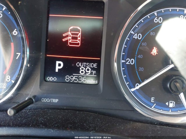 Toyota COROLLA LE 2019 5YFBURHE7KP888384 Image 15