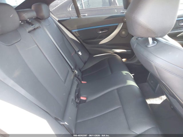 BMW 340i 2018 WBA8B3C55JK385077 Image 8