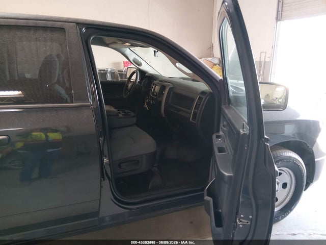 45352415 :رقم المزاد ، 1C6RR6FG7JS272420 vin ، 2018 Ram 1500 Tradesman  4x2 6'4 Box مزاد بيع