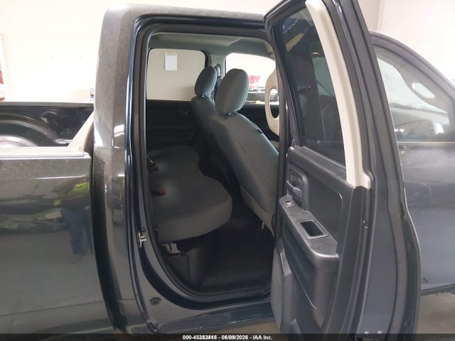 45352415 :رقم المزاد ، 1C6RR6FG7JS272420 vin ، 2018 Ram 1500 Tradesman  4x2 6'4 Box مزاد بيع