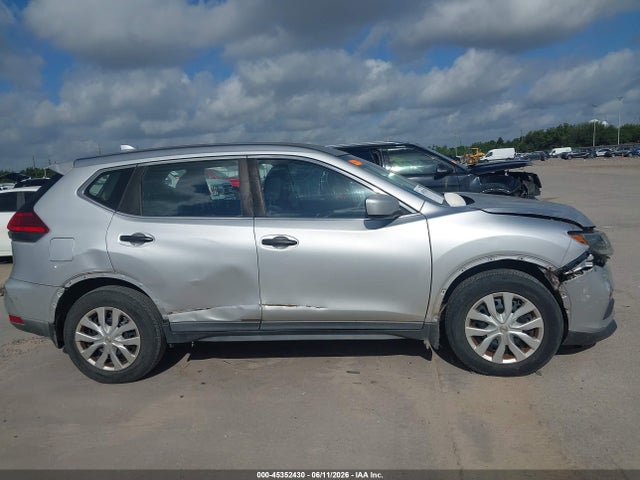 Nissan ROGUE S 2017 KNMAT2MT2HP558026 Image 13