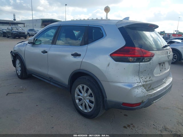 Nissan ROGUE S 2017 KNMAT2MT2HP558026 Image 3