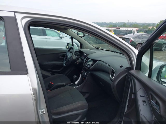 2018 Chevrolet Trax Ls მანქანა იყიდება აუქციონზე, vin: 3GNCJNSB6JL167335, აუქციონის ნომერი: 45352449
