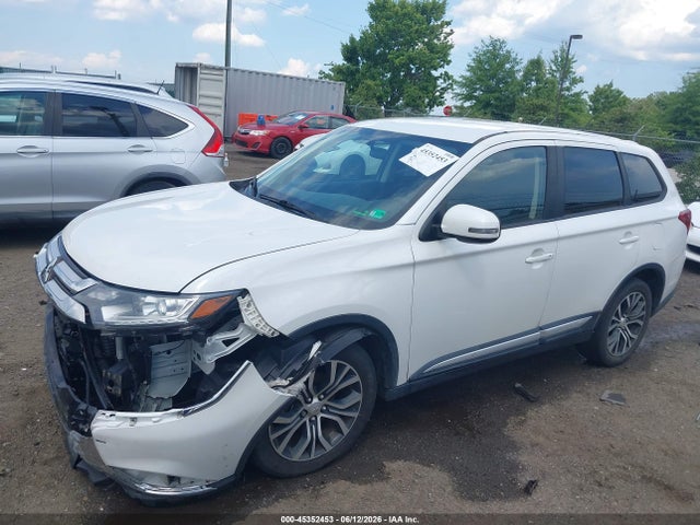 Mitsubishi Outlander Se 2016 JA4AZ3A37GZ012330 Image 14