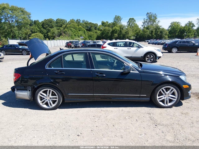 Продаж на аукціоні авто 2014 Mercedes-benz C 300 Sport 4matic, vin: WDDGF8AB8EA959696, номер лоту: 45352461