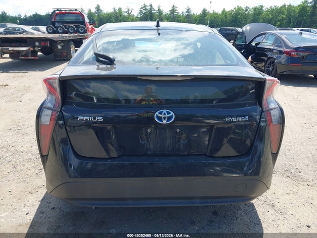 Toyota Prius Three 2016 JTDKARFU4G3522126 Image 16