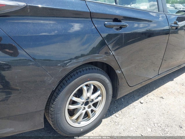Toyota Prius Three 2016 JTDKARFU4G3522126 Image 18
