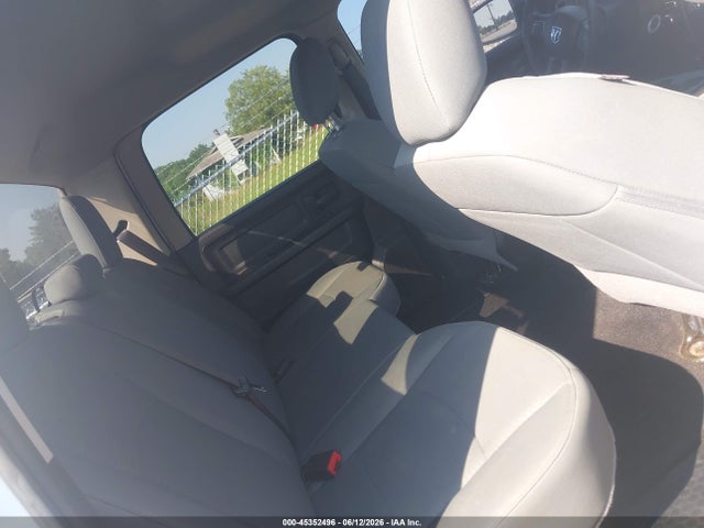 Продажа на аукционе авто 2018 Ram 1500 Express  4x4 5'7 Box, vin: 1C6RR7KG9JS257977, номер лота: 45352496