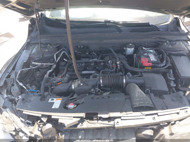 Honda Accord Touring 2018 1HGCV1F97JA016817 Image 10