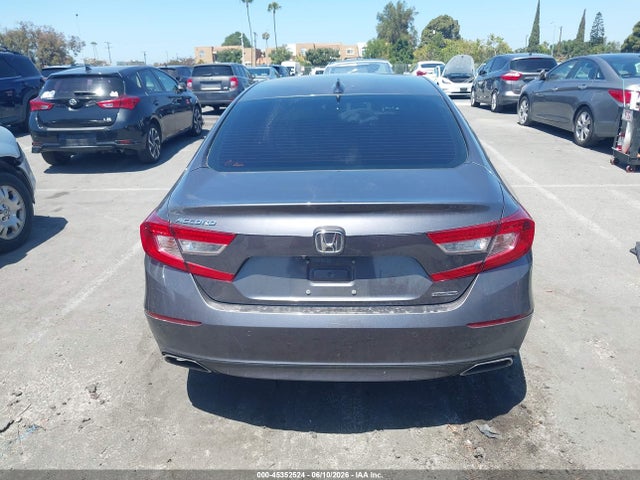 Honda Accord Touring 2018 1HGCV1F97JA016817 Image 17