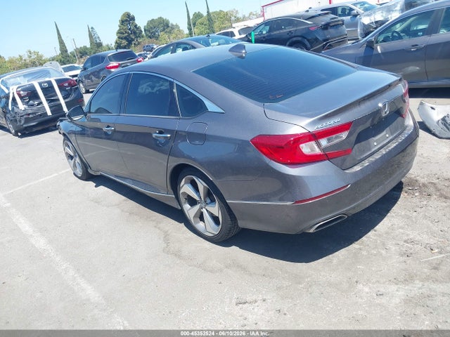 Honda Accord Touring 2018 1HGCV1F97JA016817 Image 3