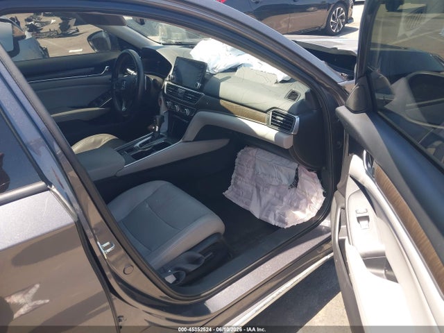 Honda Accord Touring 2018 1HGCV1F97JA016817 Image 5