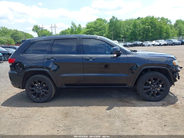 Продажа на аукционе авто 2018 Jeep Grand Cherokee Altitude 4x4, vin: 1C4RJFAG9JC320808, номер лота: 45352536