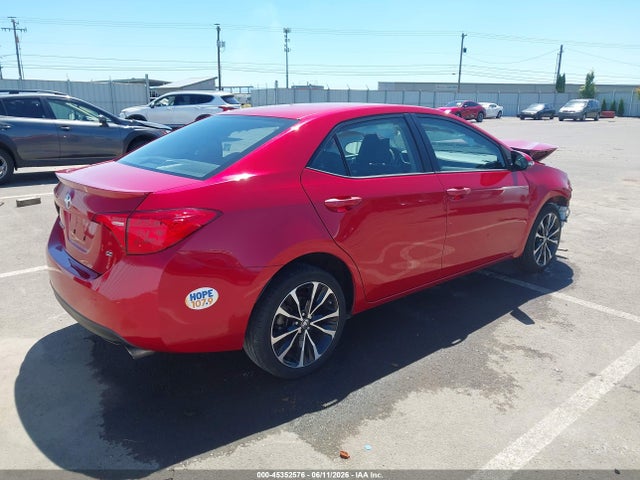 Toyota COROLLA SE 2018 2T1BURHE8JC066661 Image 4