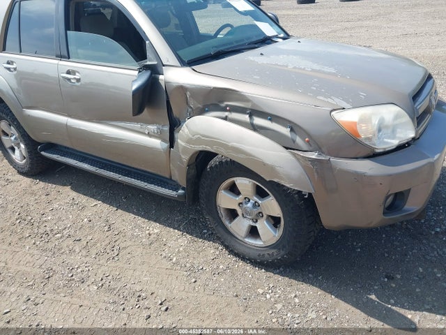 45352587 :رقم المزاد ، JTEBU14R760095026 vin ، 2006 Toyota 4runner Sr5 مزاد بيع