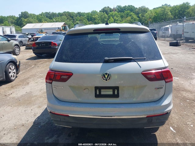 2018 Volkswagen Tiguan 2.0t Se/2.0t Sel მანქანა იყიდება აუქციონზე, vin: 3VV2B7AX5JM036676, აუქციონის ნომერი: 45352621