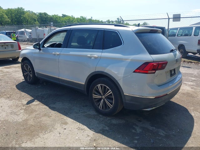 2018 Volkswagen Tiguan 2.0t Se/2.0t Sel მანქანა იყიდება აუქციონზე, vin: 3VV2B7AX5JM036676, აუქციონის ნომერი: 45352621