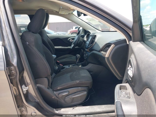 Продаж на аукціоні авто 2016 Jeep Cherokee Latitude, vin: 1C4PJLCS6GW114442, номер лоту: 45352663