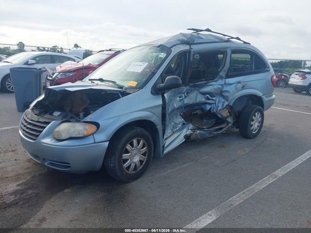 45352667 :رقم المزاد ، 2C4GP54L75R425479 vin ، 2005 Chrysler Town & Country Touring مزاد بيع