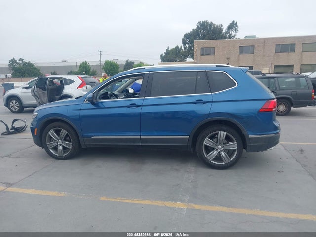 2018 Volkswagen Tiguan 2.0t Sel Premium მანქანა იყიდება აუქციონზე, vin: 3VV5B7AXXJM002794, აუქციონის ნომერი: 45352668