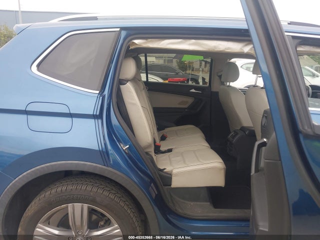 2018 Volkswagen Tiguan 2.0t Sel Premium მანქანა იყიდება აუქციონზე, vin: 3VV5B7AXXJM002794, აუქციონის ნომერი: 45352668