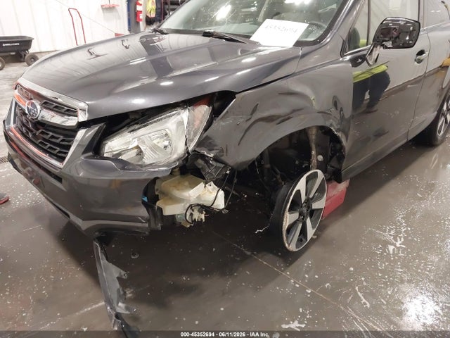 Продаж на аукціоні авто 2017 Subaru Forester 2.5i Premium, vin: JF2SJAEC1HH571445, номер лоту: 45352694