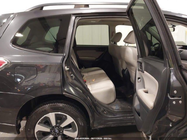 Продаж на аукціоні авто 2017 Subaru Forester 2.5i Premium, vin: JF2SJAEC1HH571445, номер лоту: 45352694
