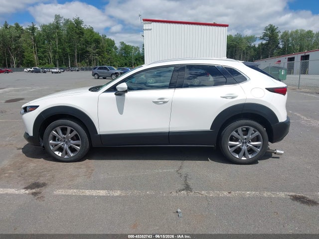 45352743 :رقم المزاد ، 3MVDMBDL2NM414485 vin ، 2022 Mazda Cx-30 Premium مزاد بيع