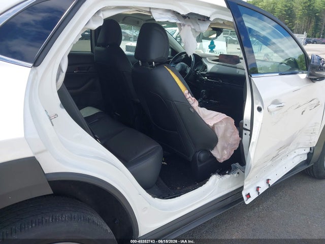 45352743 :رقم المزاد ، 3MVDMBDL2NM414485 vin ، 2022 Mazda Cx-30 Premium مزاد بيع