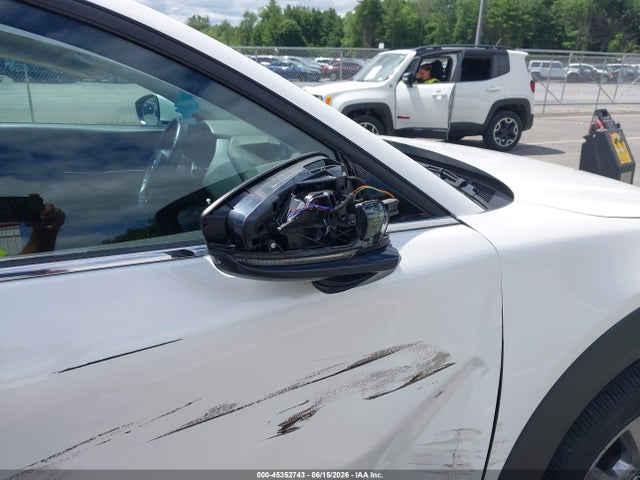 45352743 :رقم المزاد ، 3MVDMBDL2NM414485 vin ، 2022 Mazda Cx-30 Premium مزاد بيع