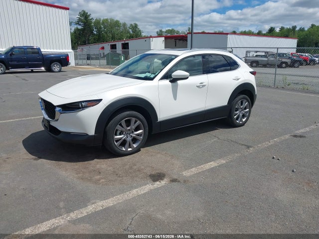 45352743 :رقم المزاد ، 3MVDMBDL2NM414485 vin ، 2022 Mazda Cx-30 Premium مزاد بيع
