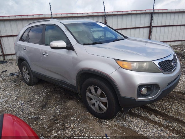 Продажа на аукционе авто 2011 Kia Sorento Lx, vin: 5XYKT3A13BG017199, номер лота: 45352770