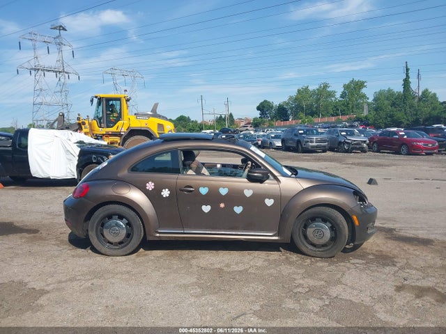 Продаж на аукціоні авто 2013 Volkswagen Beetle 2.5l, vin: 3VWJP7AT3DM675830, номер лоту: 45352802