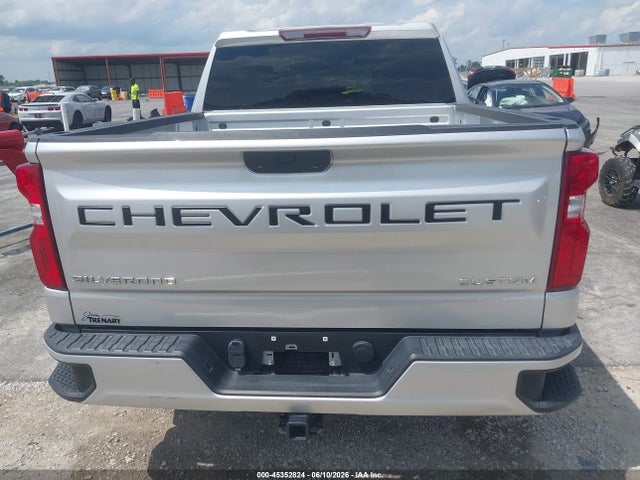Продаж на аукціоні авто 2021 Chevrolet Silverado 1500 4wd  Short Bed Custom, vin: 3GCPYBEK7MG239415, номер лоту: 45352824