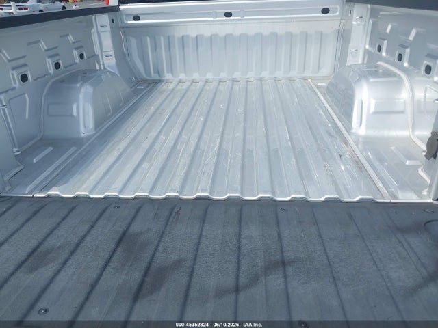 Продаж на аукціоні авто 2021 Chevrolet Silverado 1500 4wd  Short Bed Custom, vin: 3GCPYBEK7MG239415, номер лоту: 45352824