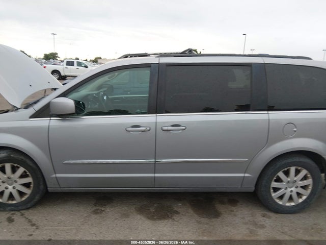 Продажа на аукционе авто 2015 Chrysler Town & Country Touring, vin: 2C4RC1BG1FR637766, номер лота: 45352826