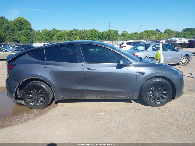 Продаж на аукціоні авто 2023 Tesla Model Y Awd/long Range Dual Motor All-wheel Drive, vin: 7SAYGDEE6PA050584, номер лоту: 45352836