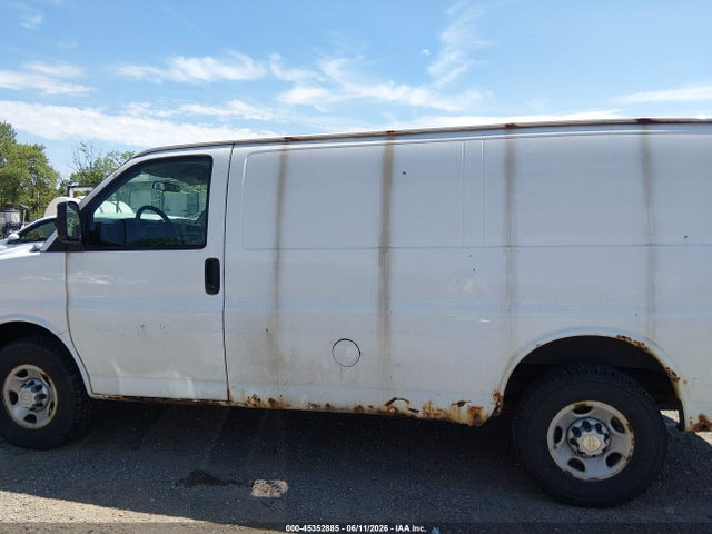 45352885 :رقم المزاد ، 1GCGG25V871131143 vin ، 2007 Chevrolet Express Work Van مزاد بيع
