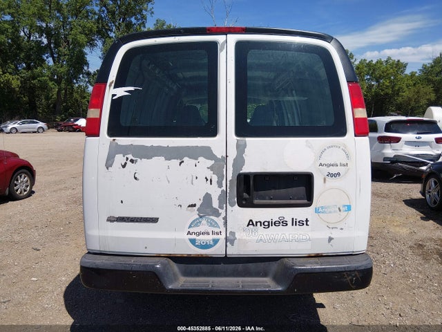 45352885 :رقم المزاد ، 1GCGG25V871131143 vin ، 2007 Chevrolet Express Work Van مزاد بيع