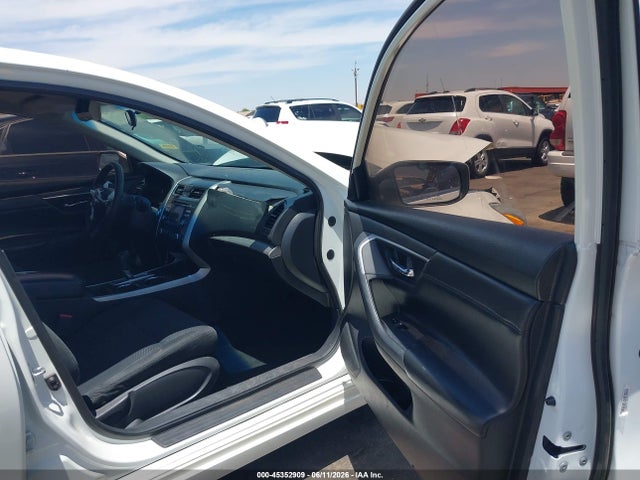 Nissan Altima 2.5 S 2015 1N4AL3AP0FN916204 Image 5