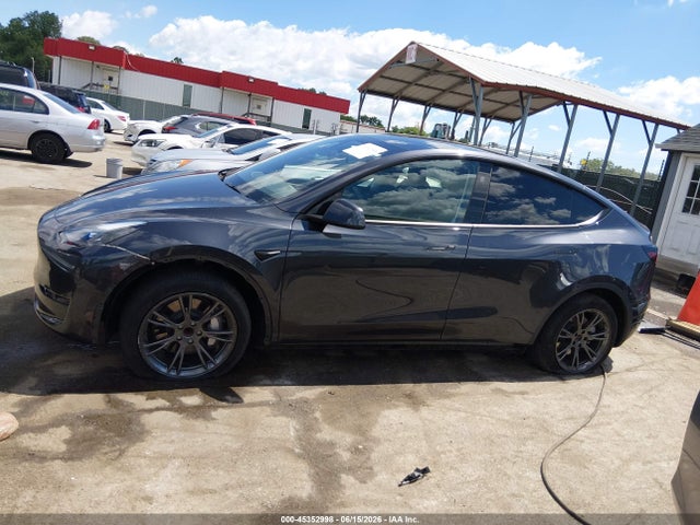 Продаж на аукціоні авто 2024 Tesla Model Y Long Range Single Motor Rear-wheel Drive/rwd, vin: 7SAYGDED2RF096457, номер лоту: 45352998