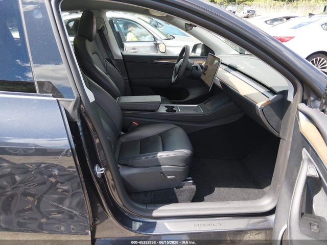 Продаж на аукціоні авто 2024 Tesla Model Y Long Range Single Motor Rear-wheel Drive/rwd, vin: 7SAYGDED2RF096457, номер лоту: 45352998