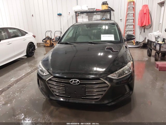 Продажа на аукционе авто 2018 Hyundai Elantra Limited, vin: 5NPD84LF6JH285132, номер лота: 45353019
