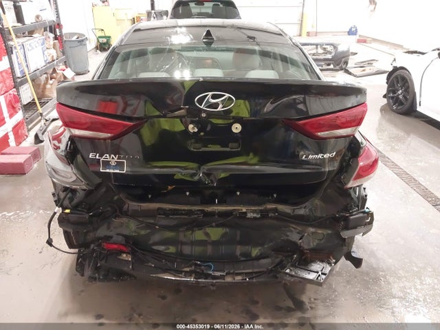 Продажа на аукционе авто 2018 Hyundai Elantra Limited, vin: 5NPD84LF6JH285132, номер лота: 45353019