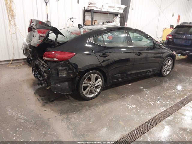Продажа на аукционе авто 2018 Hyundai Elantra Limited, vin: 5NPD84LF6JH285132, номер лота: 45353019