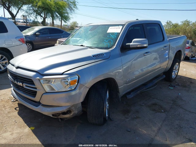 1C6SRFFT8LN358223 RAM 1500 Big Horn 4x4 5&#039;7 Box