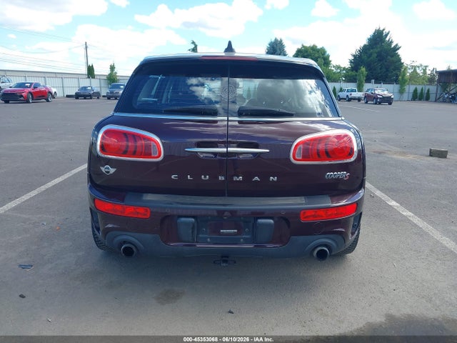 Mini Clubman Cooper S 2017 WMWLU5C5XH2E82725 Image 16